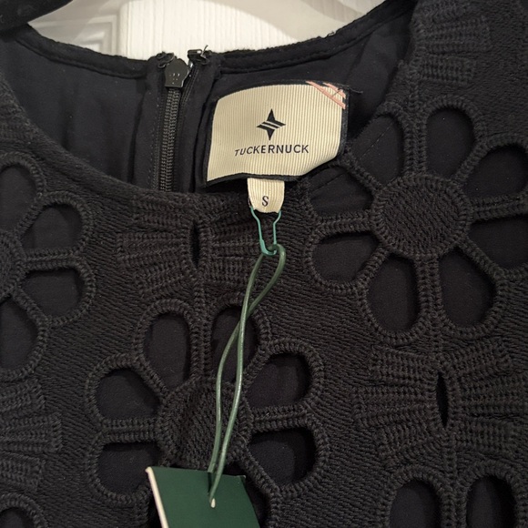 NWT Tuckernuck Noir Eyelet Hutton Dress - Picture 5 of 6